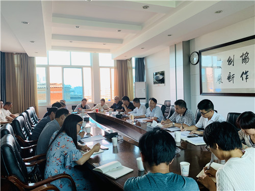 陳定華為分管聯(lián)系單位講授“不忘初心、牢記使命”主題黨課并開(kāi)展調(diào)研座談