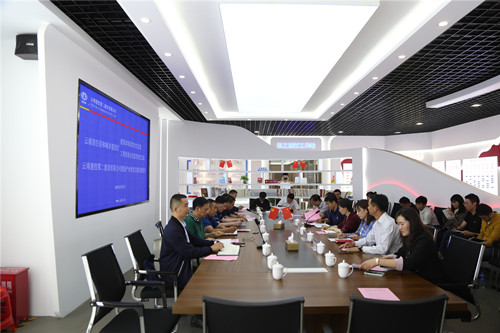 省住建廳建筑市場監(jiān)管處黨支部、工程質量安全監(jiān)管處黨支部與公司建設產(chǎn)業(yè)化黨支部開展主題黨日活動