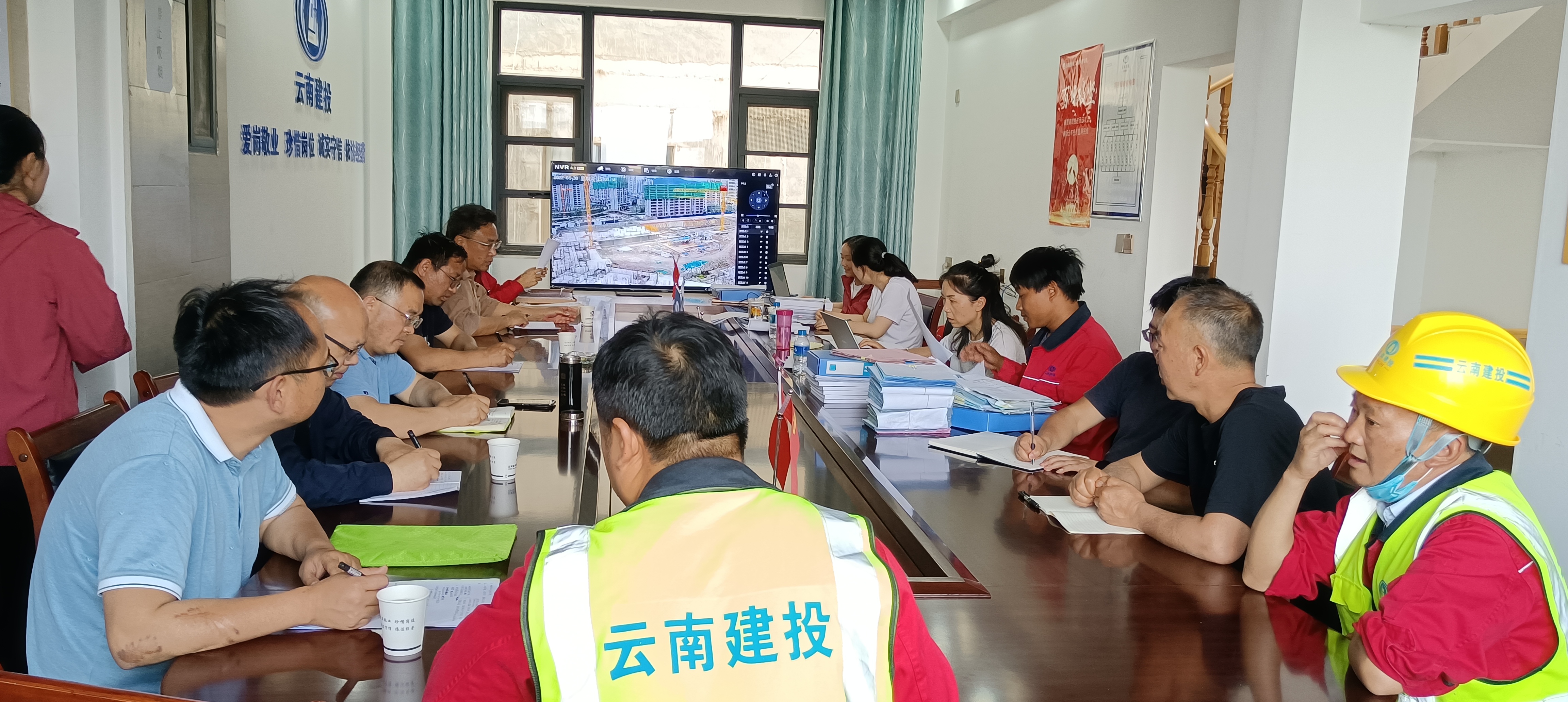 【貫徹一線工作法】公司領導五一期間帶班到撫仙湖棚改暨生態(tài)移民項目開展安全生產(chǎn)大檢查